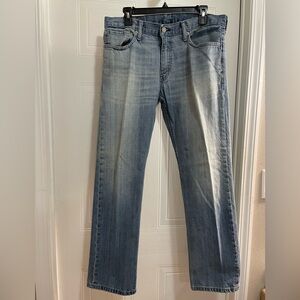 Men’s Levi 514 jeans
